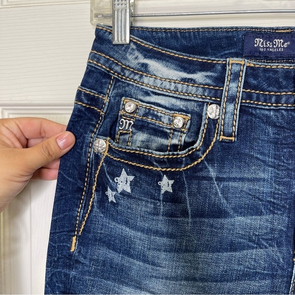 Miss Me Stars n Stripes High Rise
Flare Jeans - Picture 10 of 12